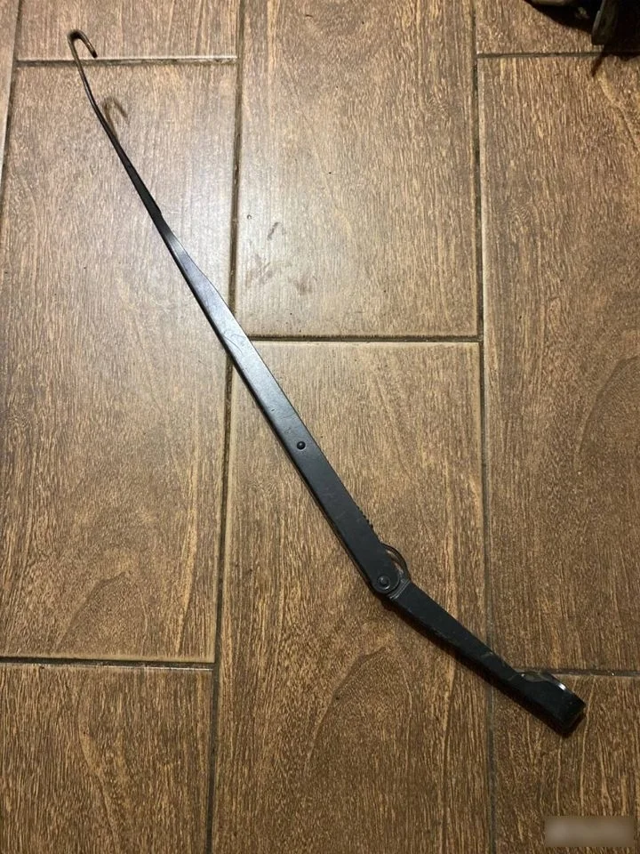 Поводок стеклоочистителя переднего Acura MDX I (2000—2006)