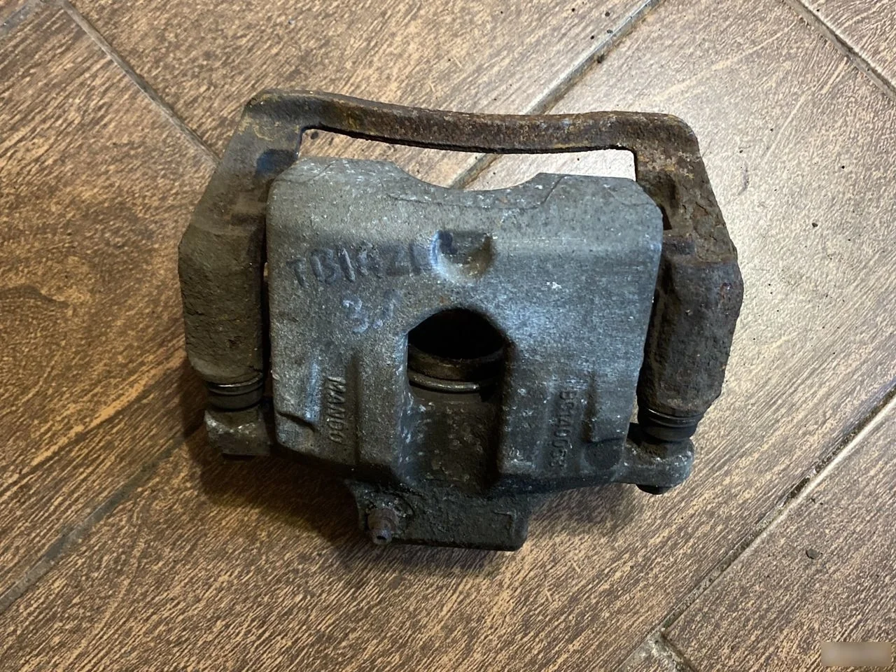 Суппорт тормозной Chevrolet TrailBlazer I (2001—2006)