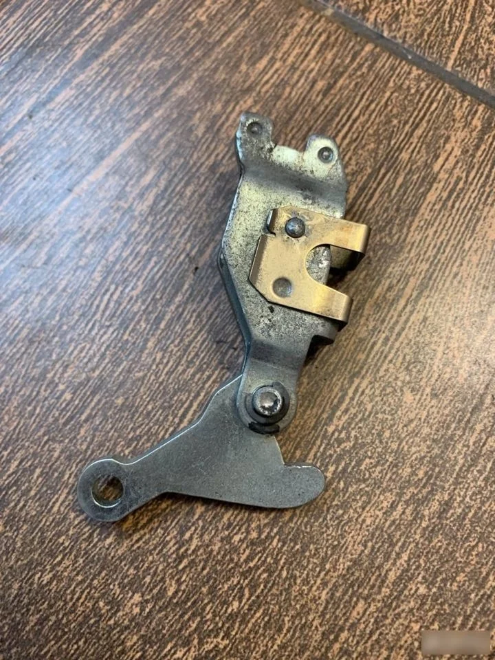 Рычаг стояночного тормоза Infiniti FX37 II (2008—2012)