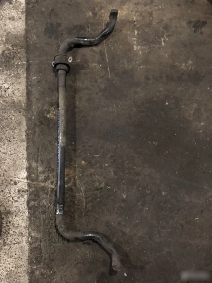 Стабилизатор передний Volkswagen Touareg I (2002—2006)