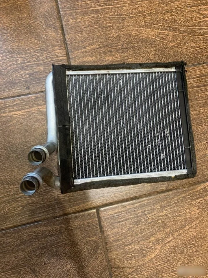 Радиатор отопителя Volkswagen Passat B6 (2005—2010)