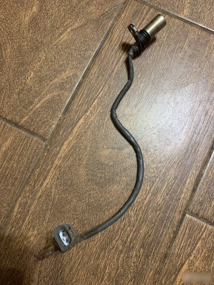 Датчик положения коленвала Toyota RAV4 III (2005—2010)