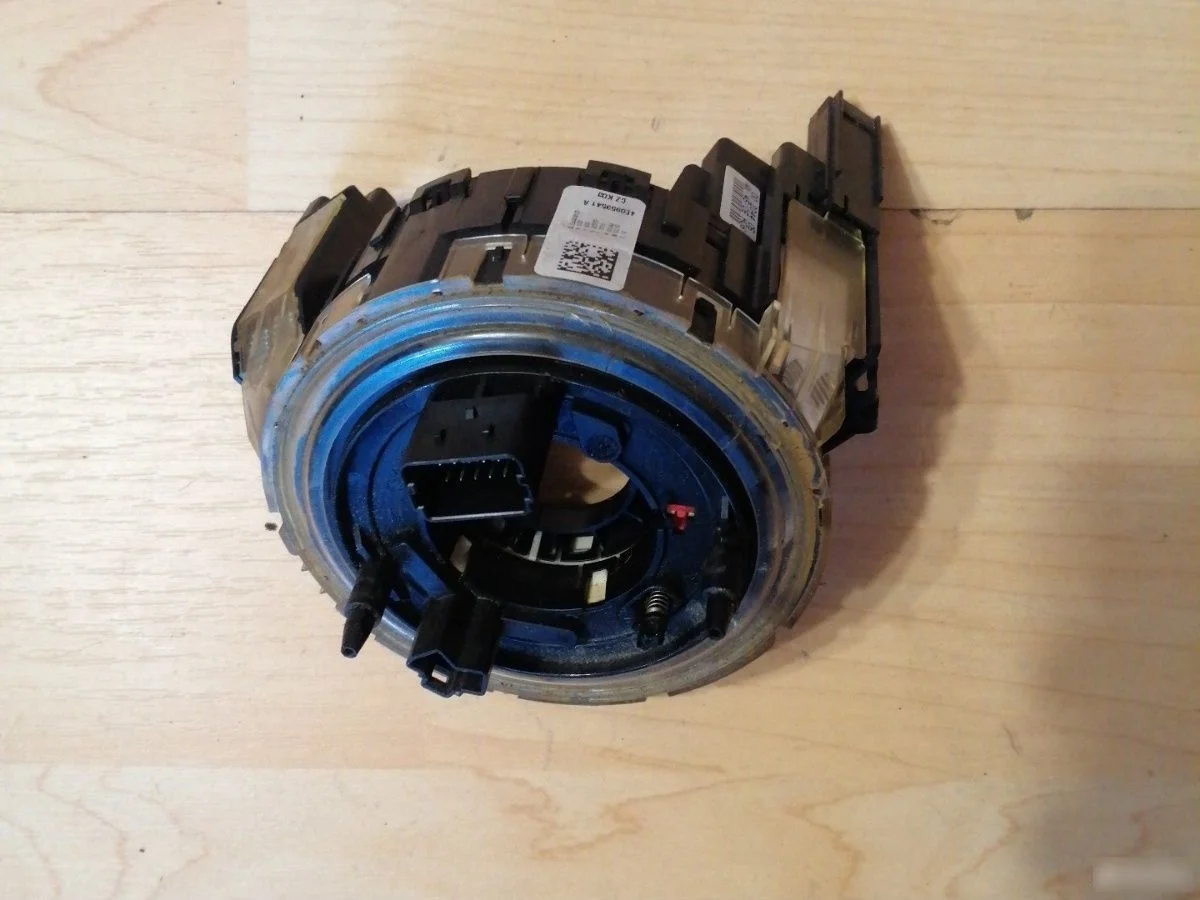 Подрулевой шлейф Audi Q7 4L (2005—2009)