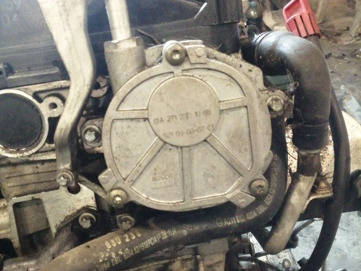 Насос вакуумный Mercedes-Benz C-класс W203/S203/CL203 рестайлинг (2004—2008)