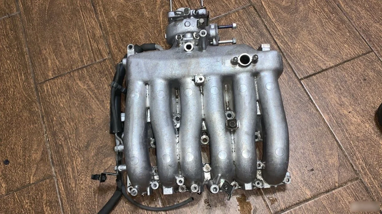 Коллектор впускной Mitsubishi Pajero IV рестайлинг (2011—2014)