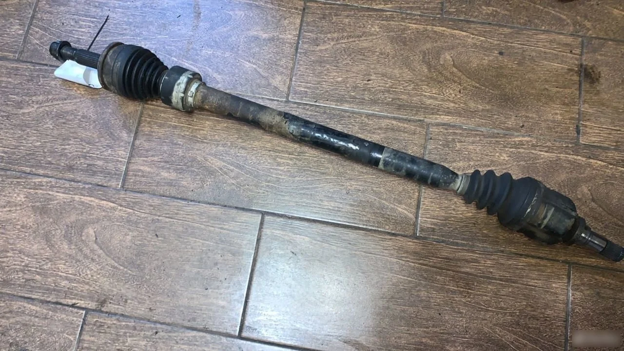 Привод передний правый Toyota Corolla X (2006—2010)