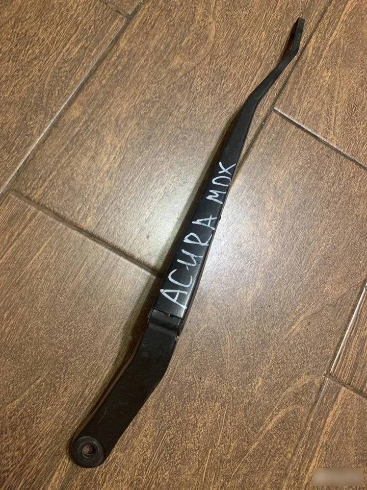 Поводок стеклоочистителя передний левый Acura MDX I (2000—2006)