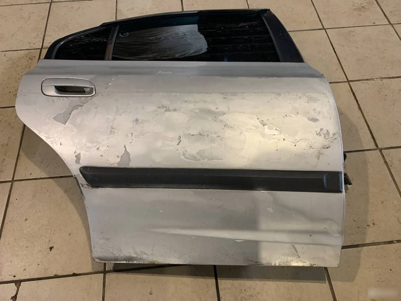 Дверь задняя правая Hyundai Elantra III (2000—2003)