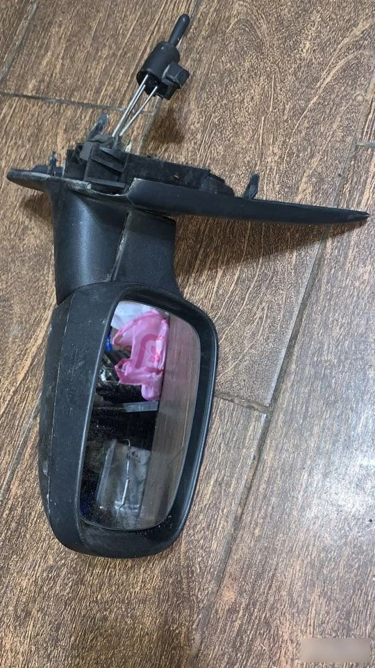 Зеркало правое механическое Renault Megane II (2002—2006)