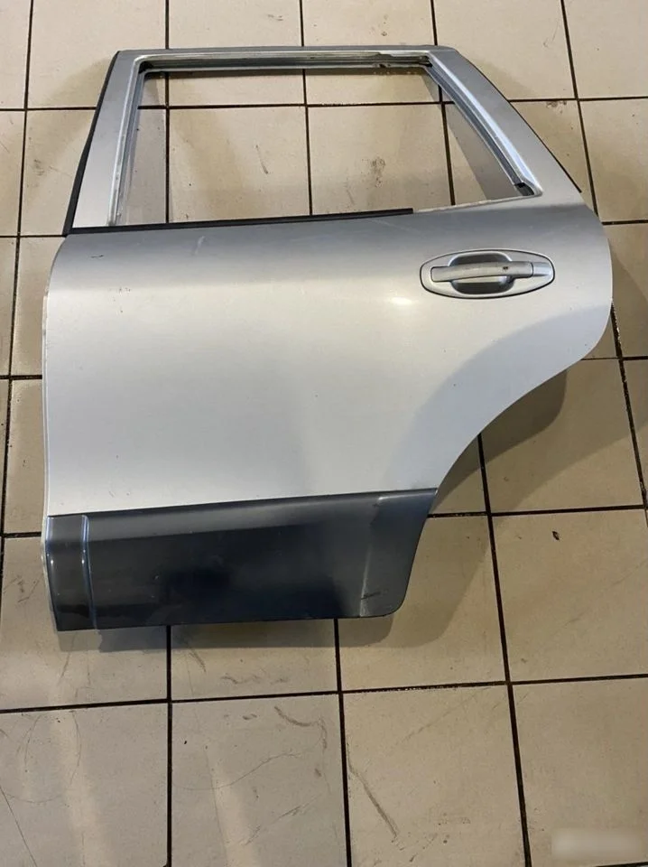 Дверь задняя левая Hyundai Santa Fe I (2000—2012)