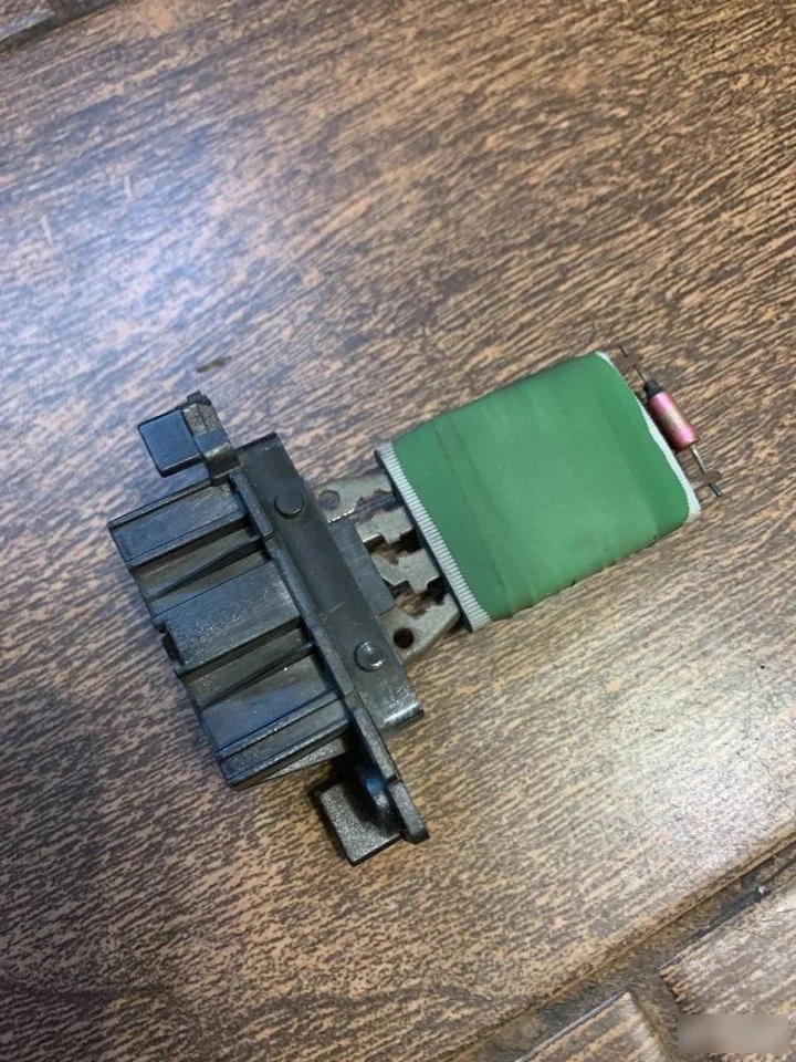 Резистор отопителя Peugeot Boxer II (2006—2014)