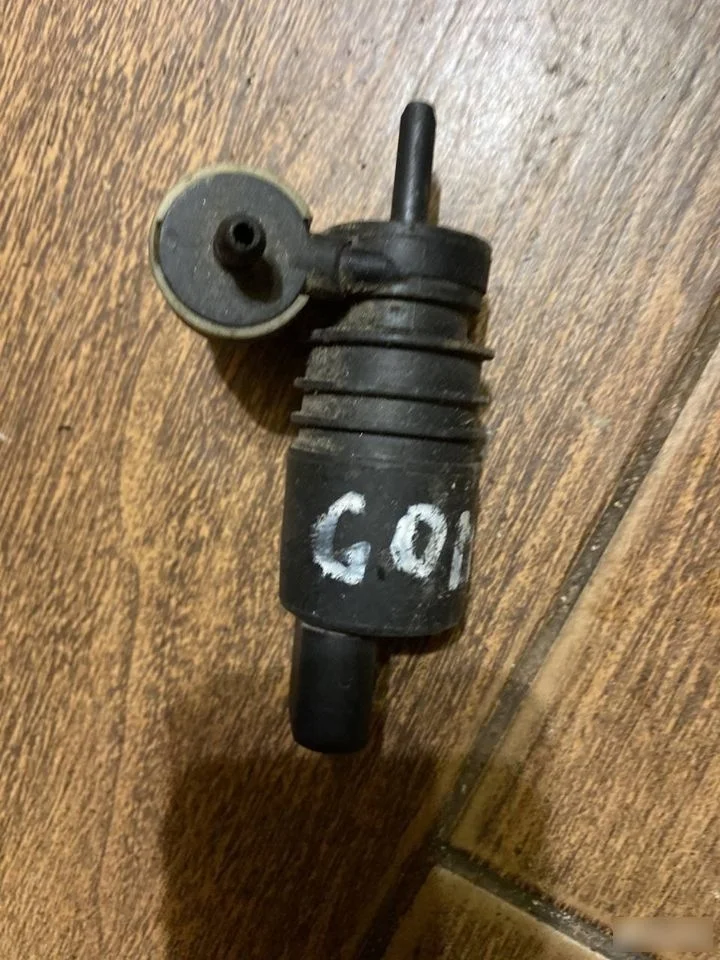 Моторчик стеклоочистителя передний Volkswagen Golf Mk4 (1997—2006)