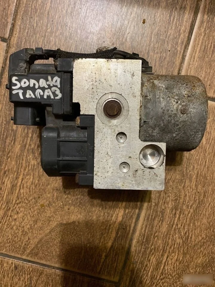 Блок управления ABS Hyundai Sonata V (2004—2007)