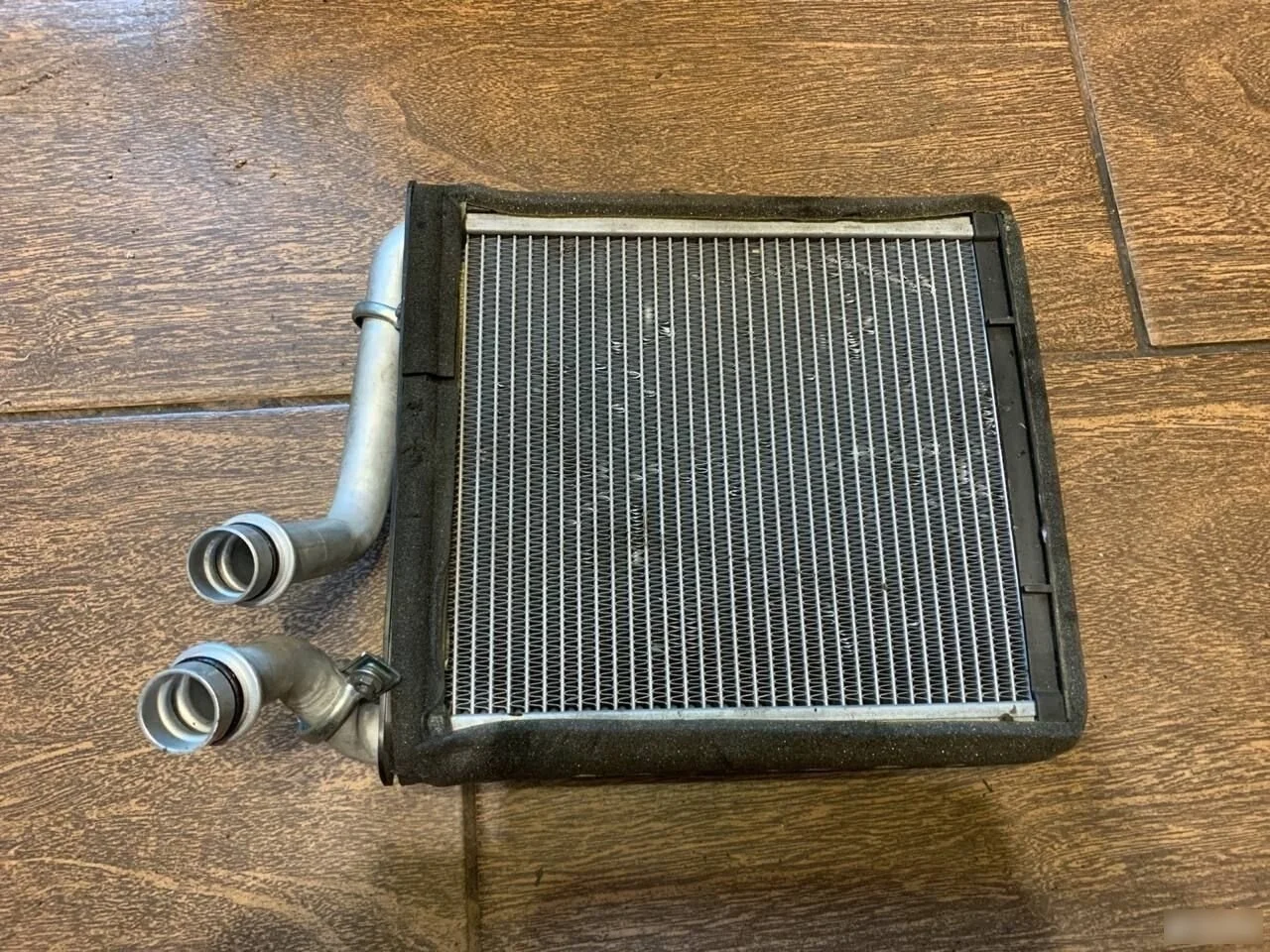 Радиатор отопителя Volkswagen Passat B6 (2005—2010)