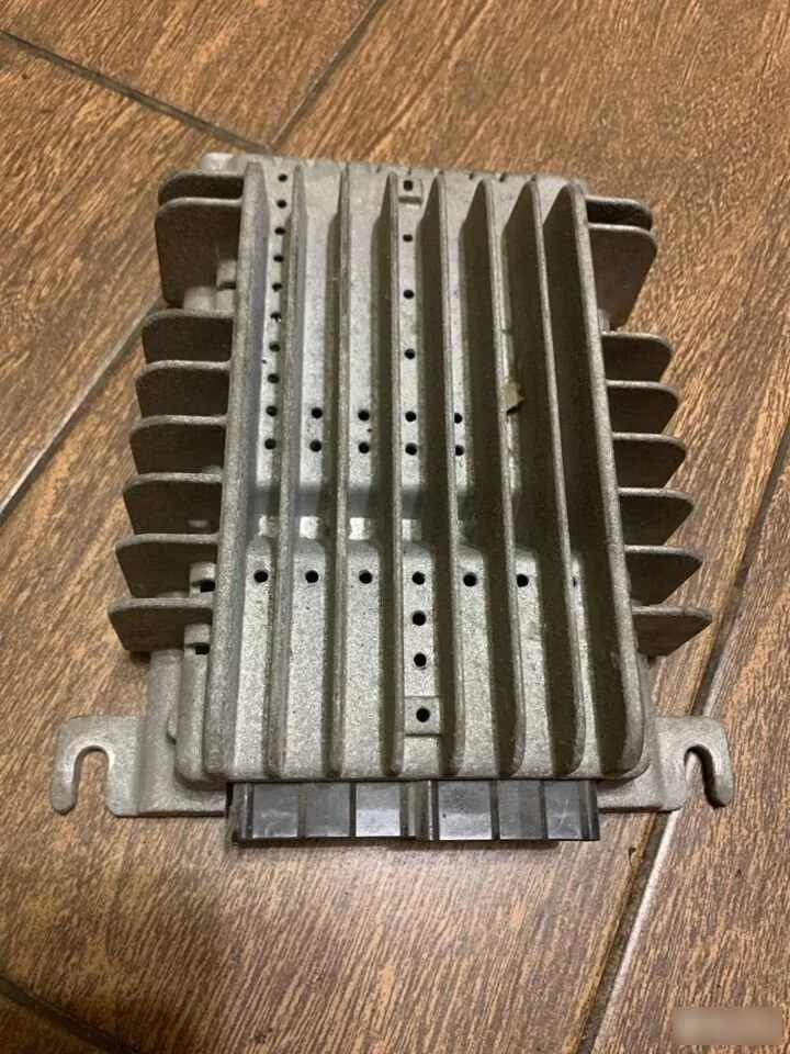 Усилитель магнитолы Acura MDX I (2000—2006)