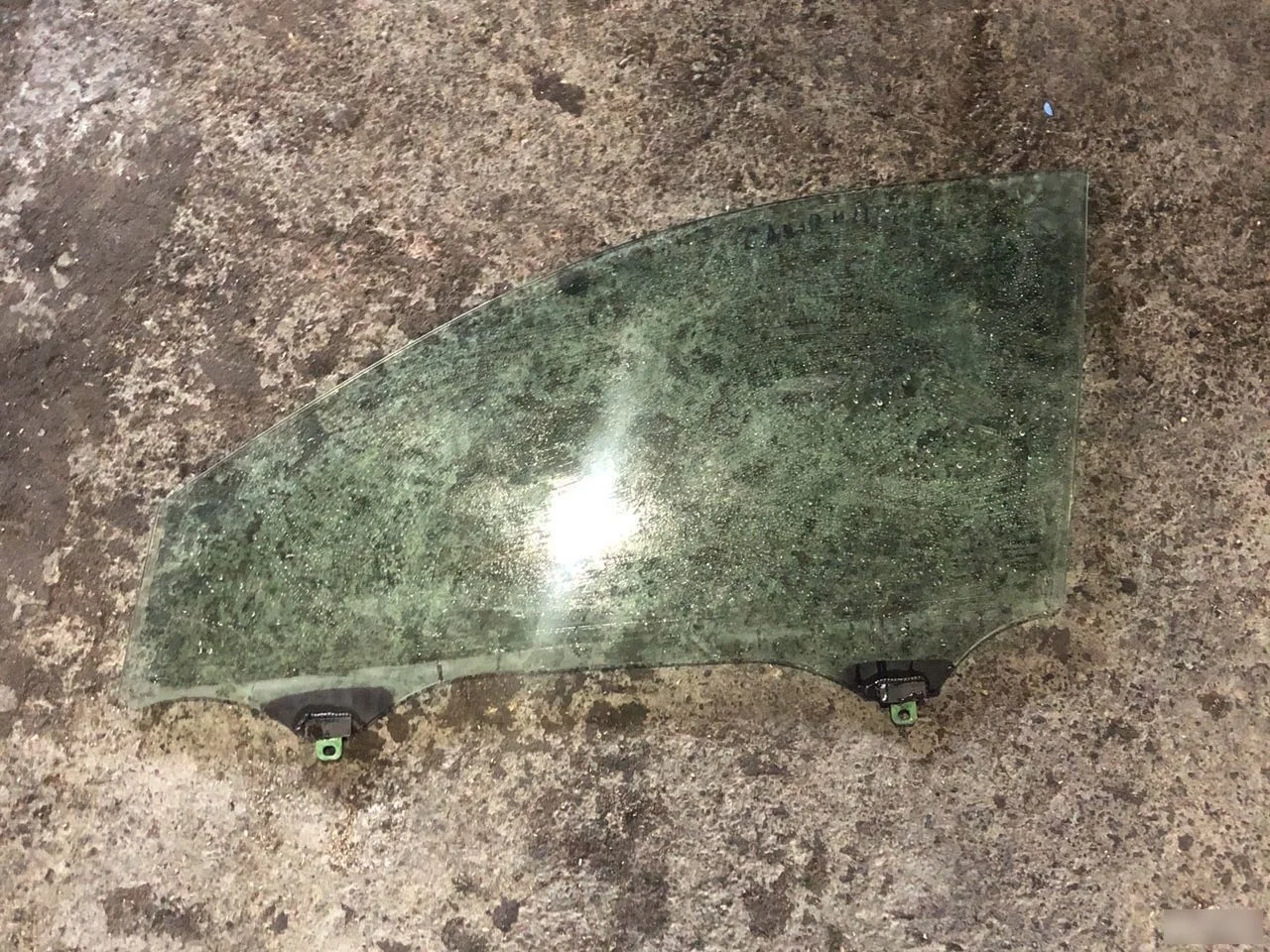 Стекло двери передней левой Toyota Camry XV40 (2006—2009)