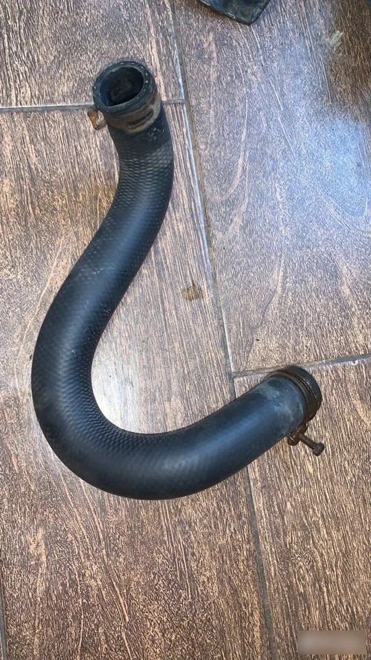 Патрубок радиатора Toyota Corolla X (2006—2010)