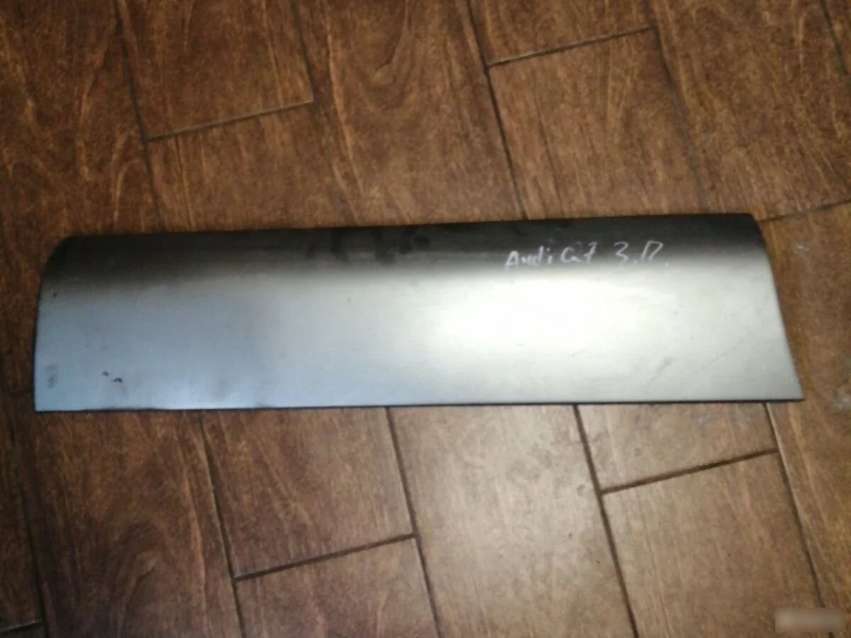 Накладка двери задней Audi Q7 4L (2005—2009)