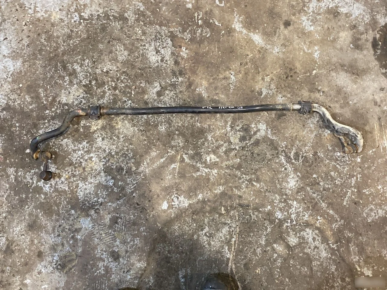 Стабилизатор передний Nissan Primera P12 (2001—2008)