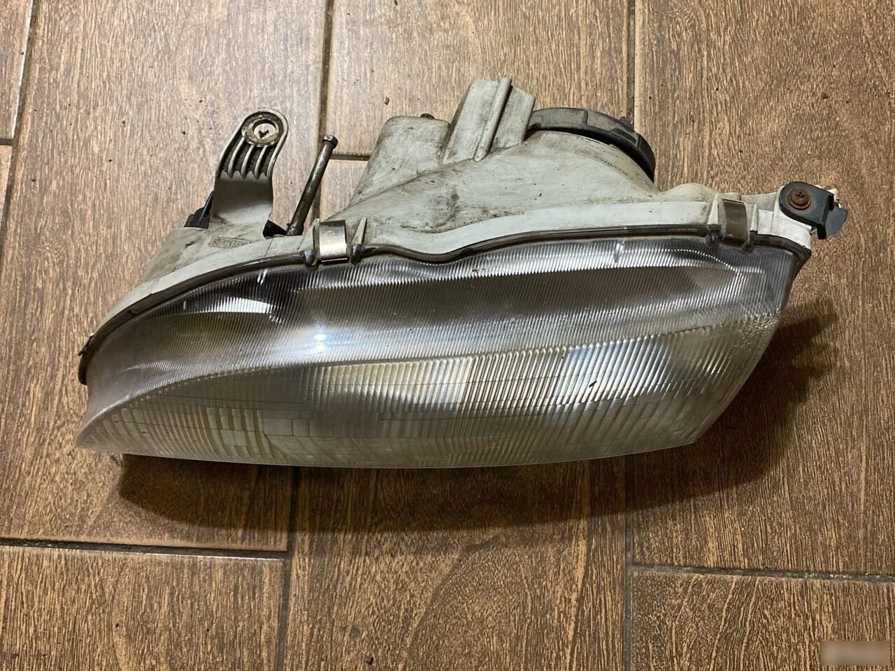 Фара левая Toyota Corona EXiV ST180 (1989—1993)