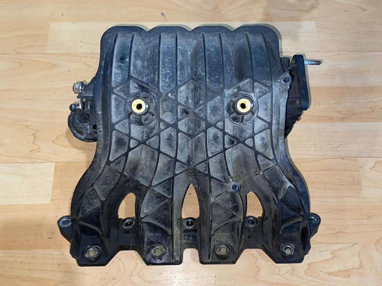 Коллектор впускной Daewoo Nexia I рестайлинг (2008—2016)