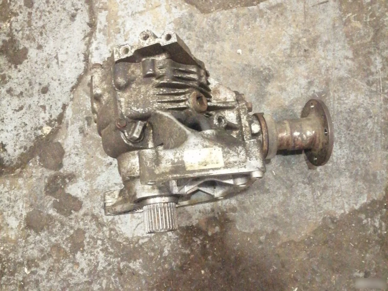 Коробка раздаточная Nissan X-Trail I (2000—2007)