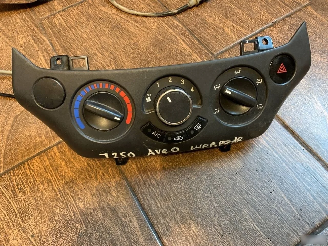 Блок управления печкой Chevrolet Aveo I (2003—2008)