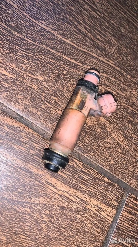 Форсунка топливная Lexus RX II (2003—2006)