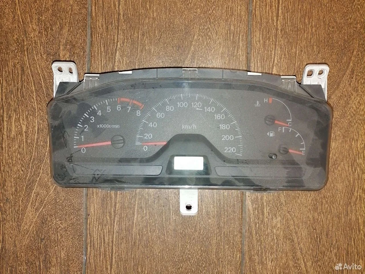 Панель приборов Mitsubishi Lancer IX (2000—2007)