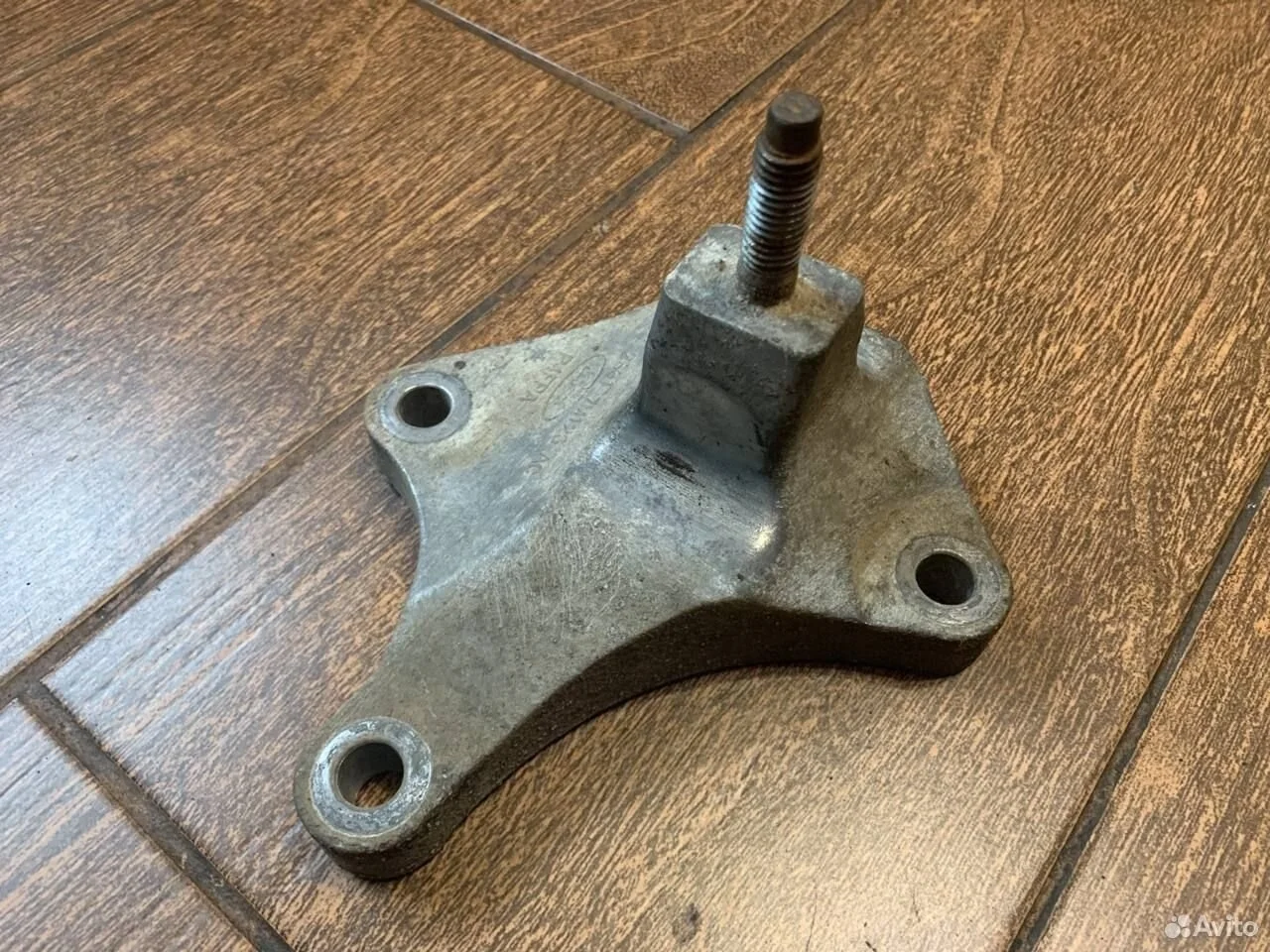 Кронштейн КПП Ford Fusion I рестайлинг (2005—2012)