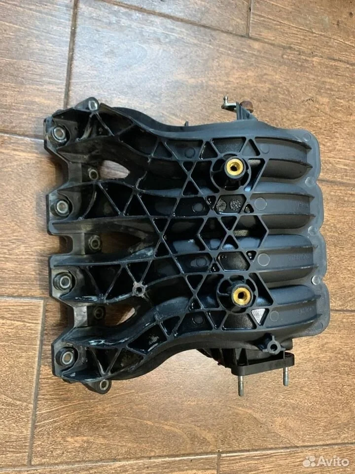 Коллектор впускной Chevrolet Aveo I (2003—2008)