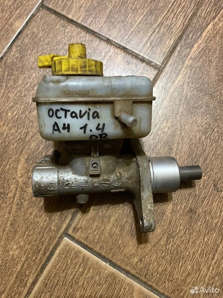 Цилиндр тормозной главный Skoda Octavia IV (2019—2025)