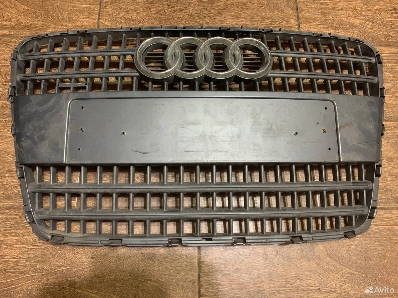 Решетка радиатора Audi Q7 4L (2005—2009)