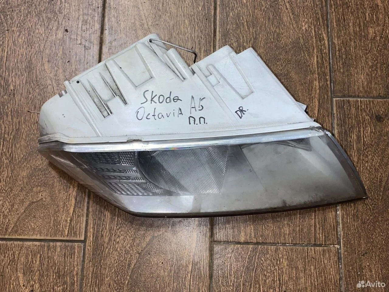 Фара правая Skoda Octavia II (2004—2009)