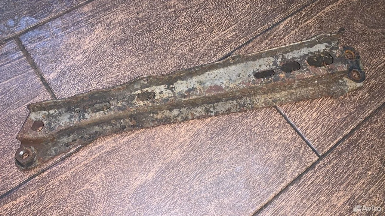 Балка продольная Toyota Corolla X (2006—2010)