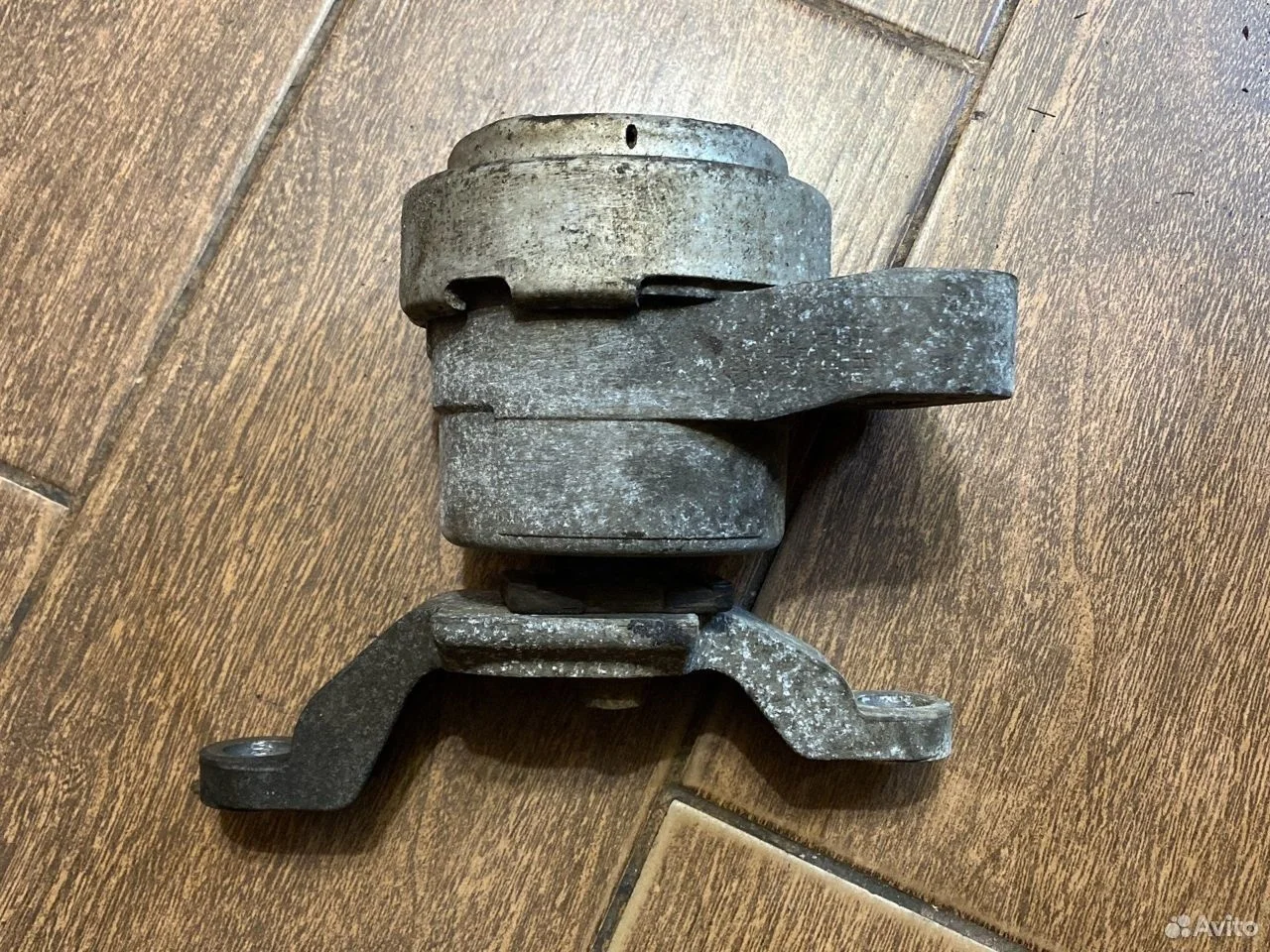 Опора двигателя Ford Mondeo IV (2006—2010)