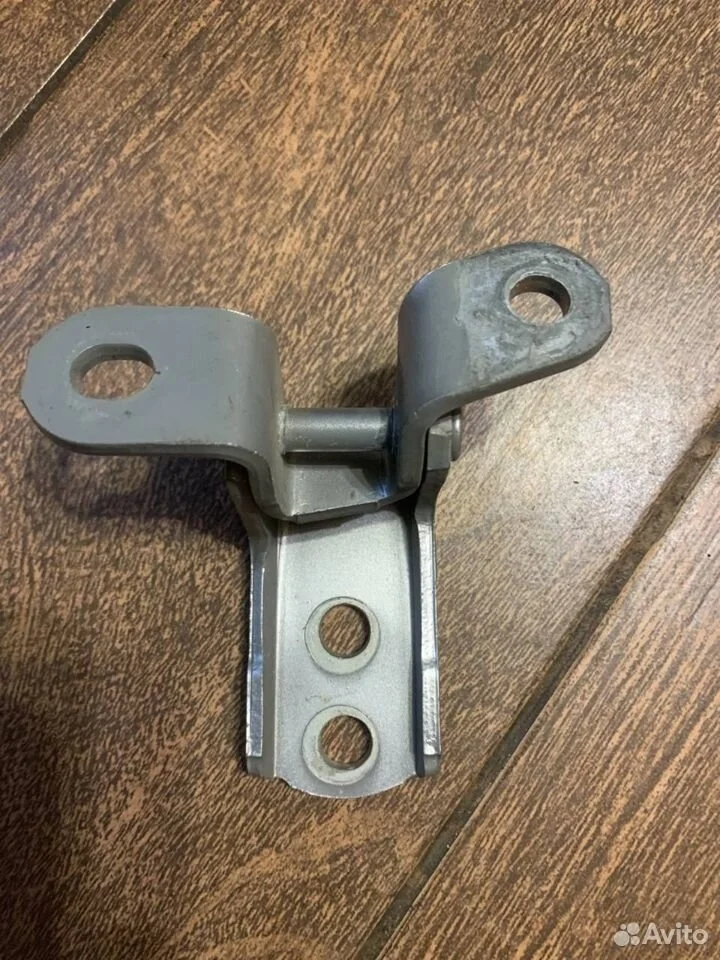 Петля двери передней Toyota RAV4 III (2005—2010)