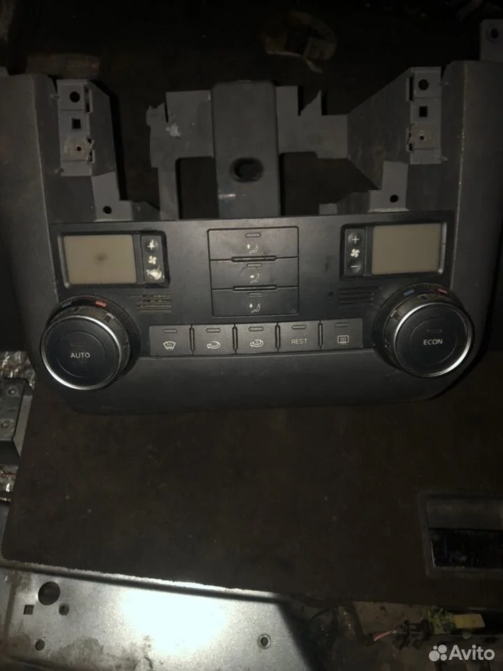 Блок управления климатической установкой Volkswagen Touareg I (2002—2006)