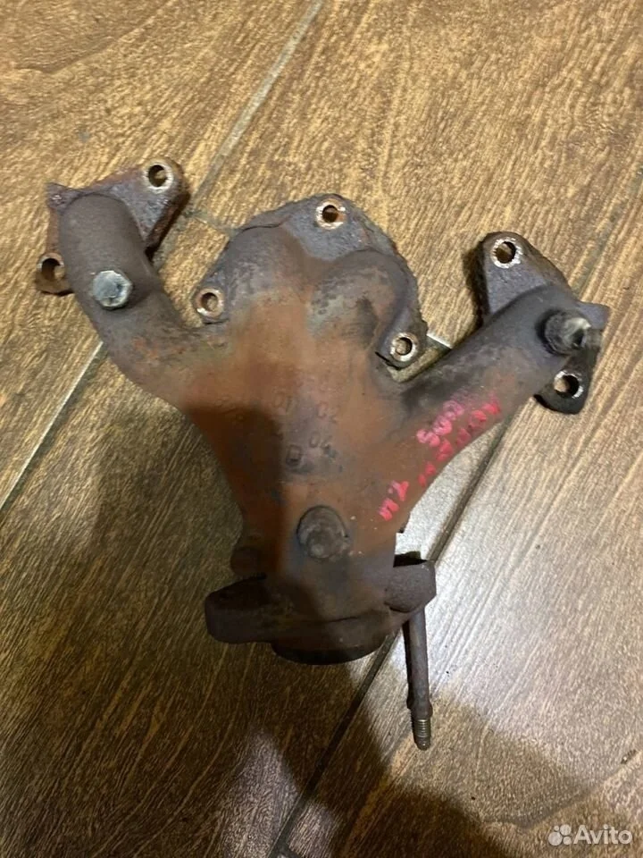 Коллектор выпускной Renault Logan I (2004—2009)