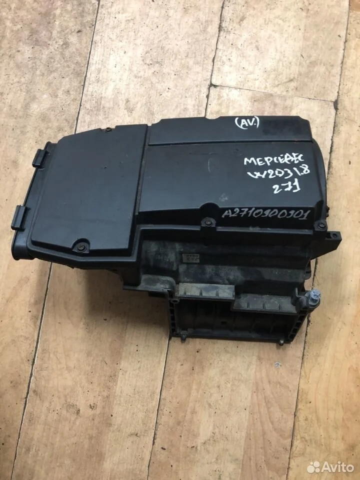 Корпус воздушного фильтра Mercedes-Benz C-класс W203/S203/CL203 рестайлинг (2004—2008)