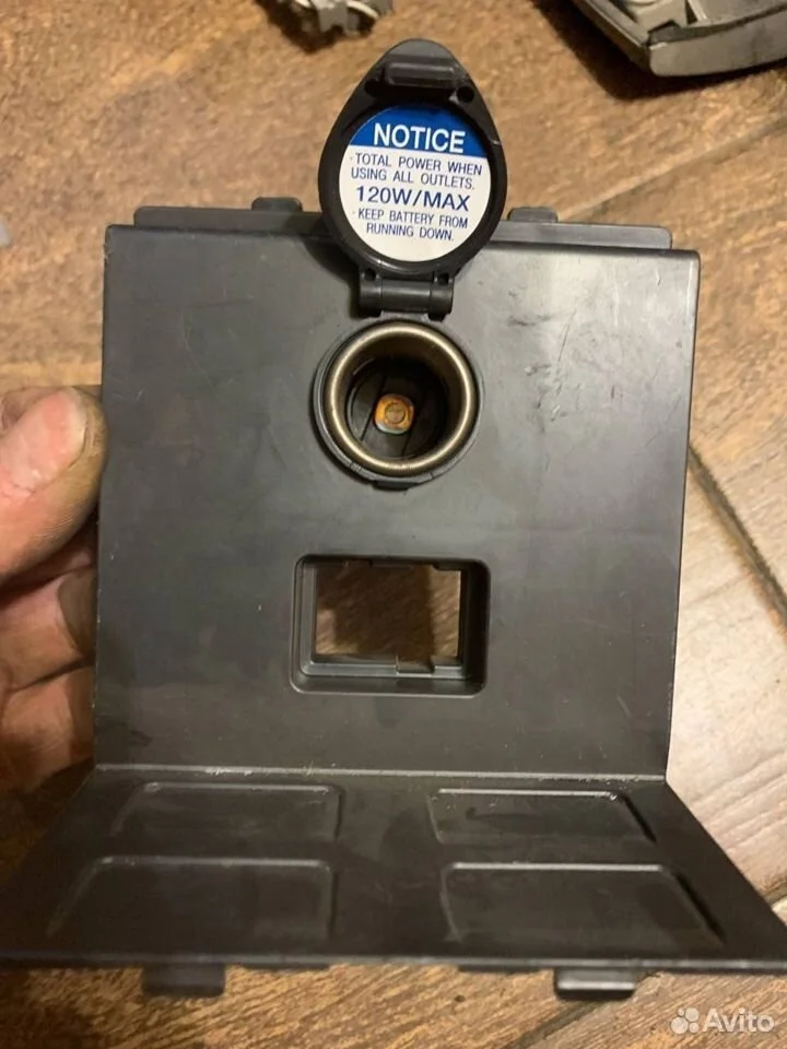 Розетка Toyota RAV4 III (2005—2010)