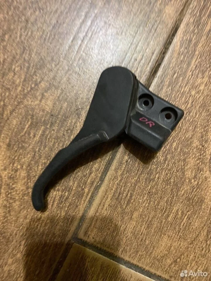 Ручка открывания капота Volkswagen Passat B5 (1996—2001)