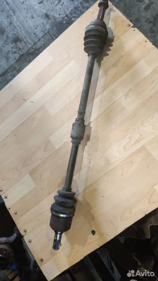 Полуось передняя правая Hyundai Elantra III (2000—2003)