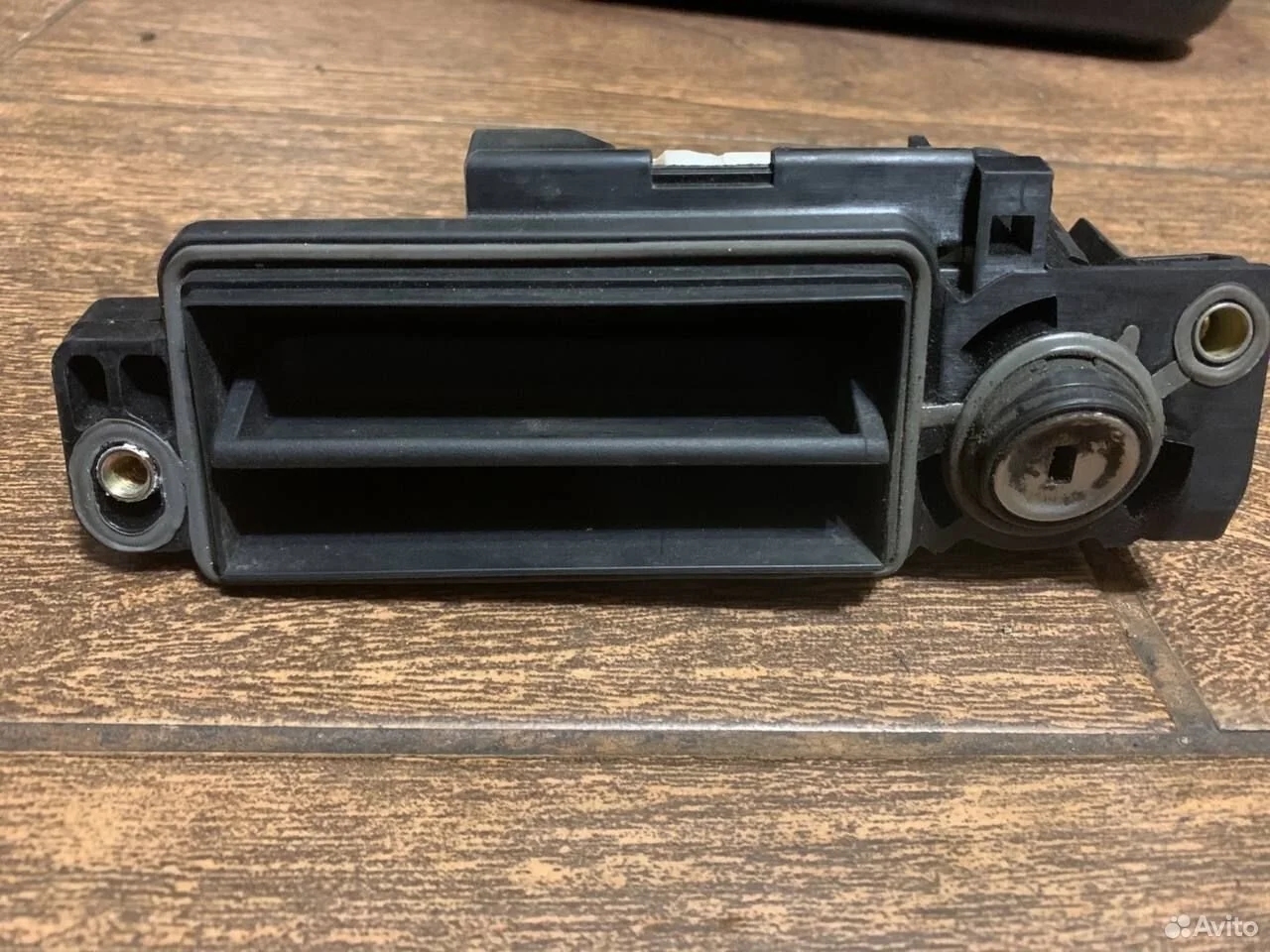 Ручка двери багажника наружная Mercedes-Benz E-класс W211/S211 (2002—2006)