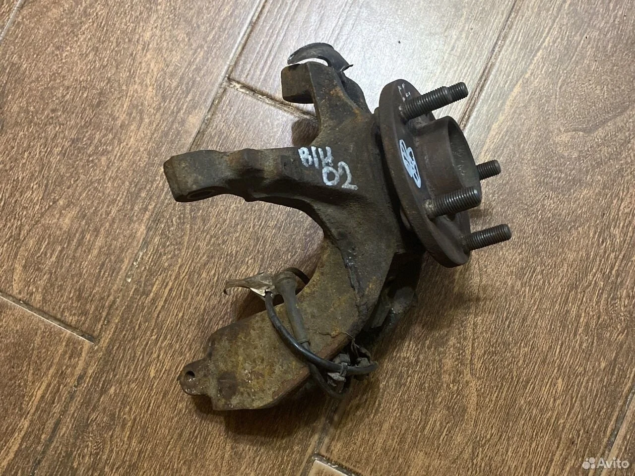 Кулак поворотный передний левый Ford Focus II (2005—2008)