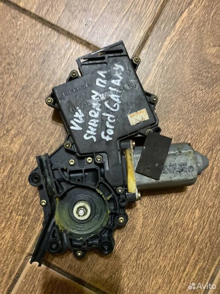 Моторчик стеклоподъемника Volkswagen Sharan I (1995—2000)