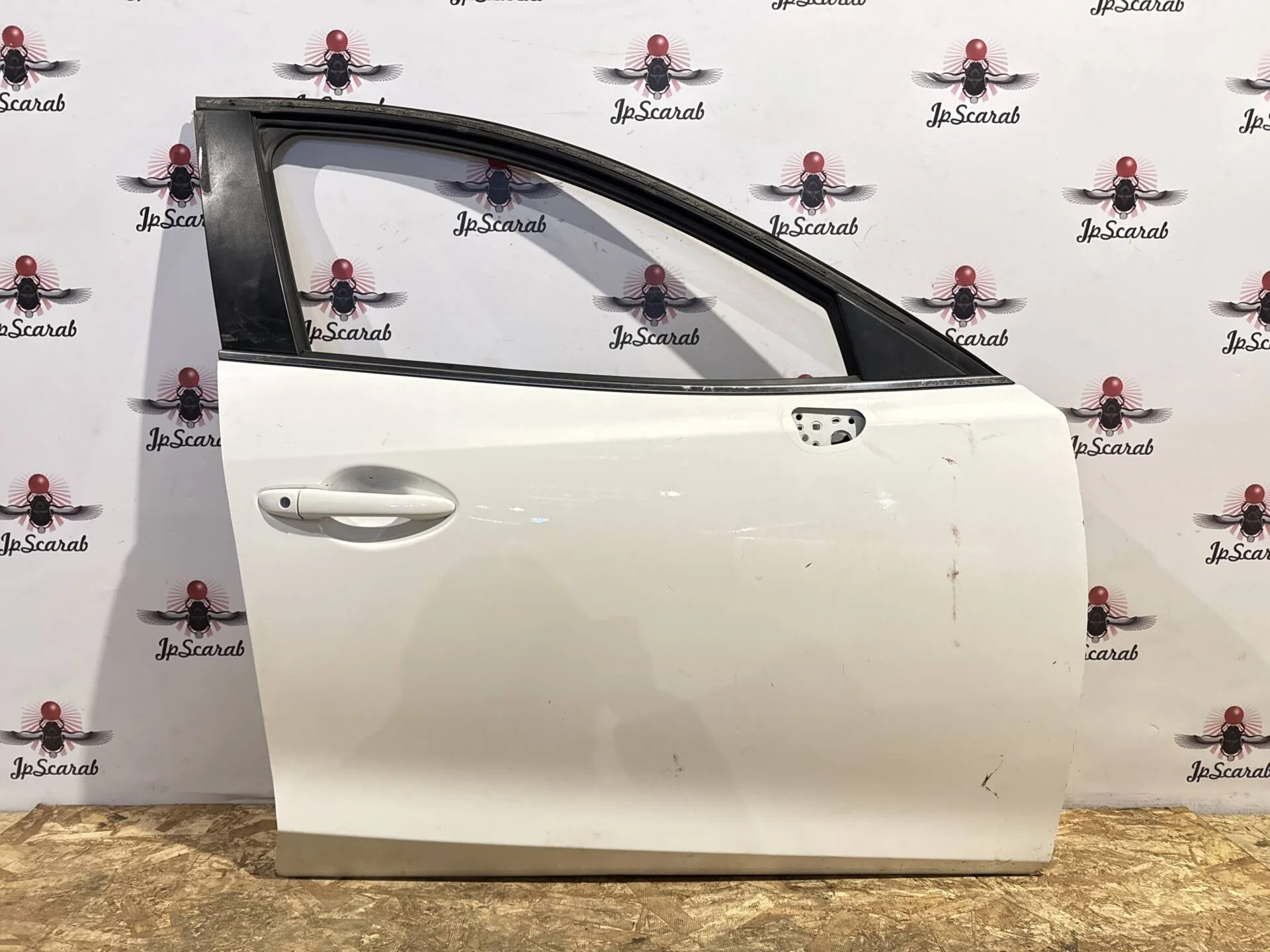 Дверь передняя правая Mazda 3 BM