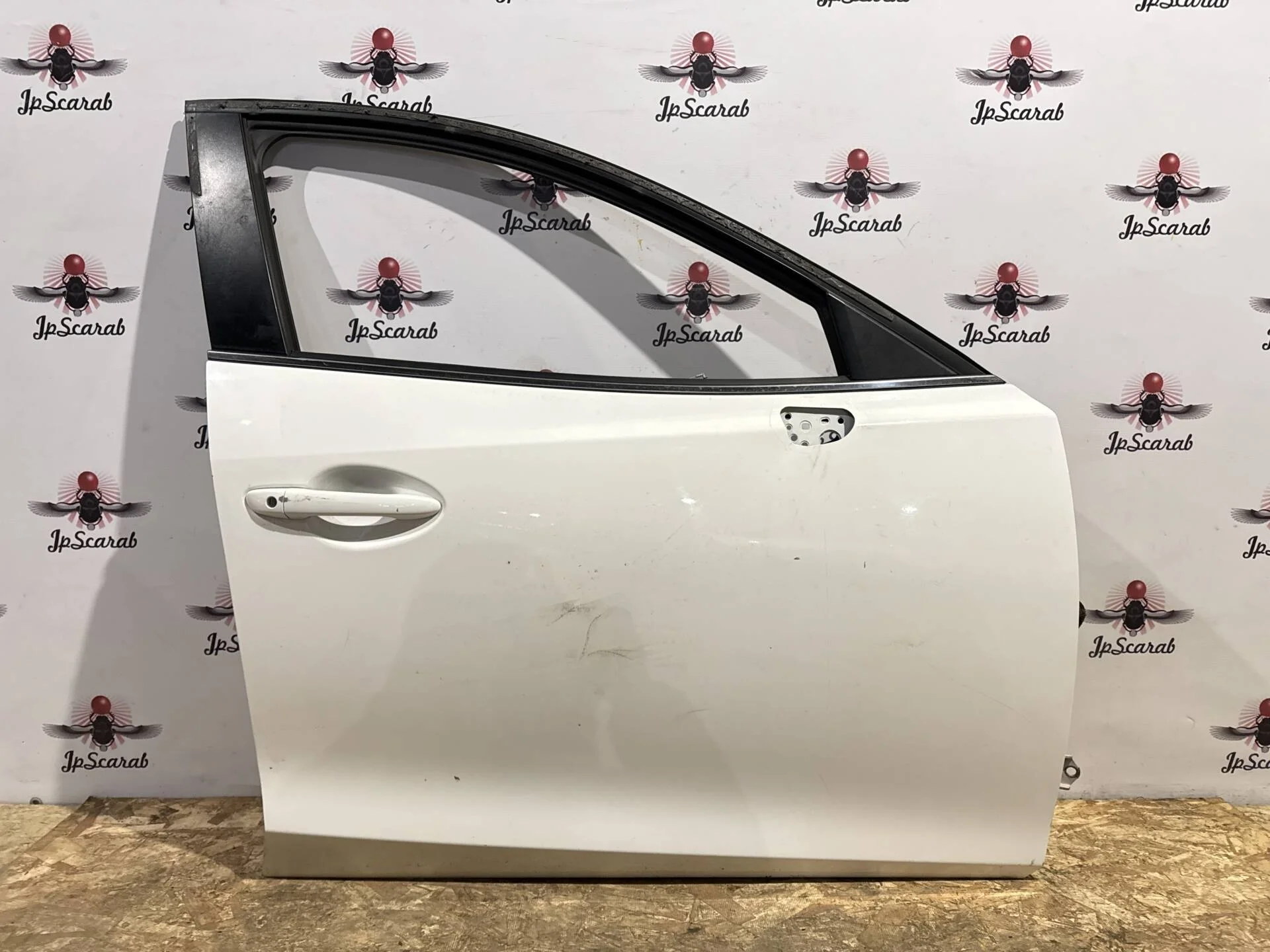 Дверь передняя правая Mazda 3 BM