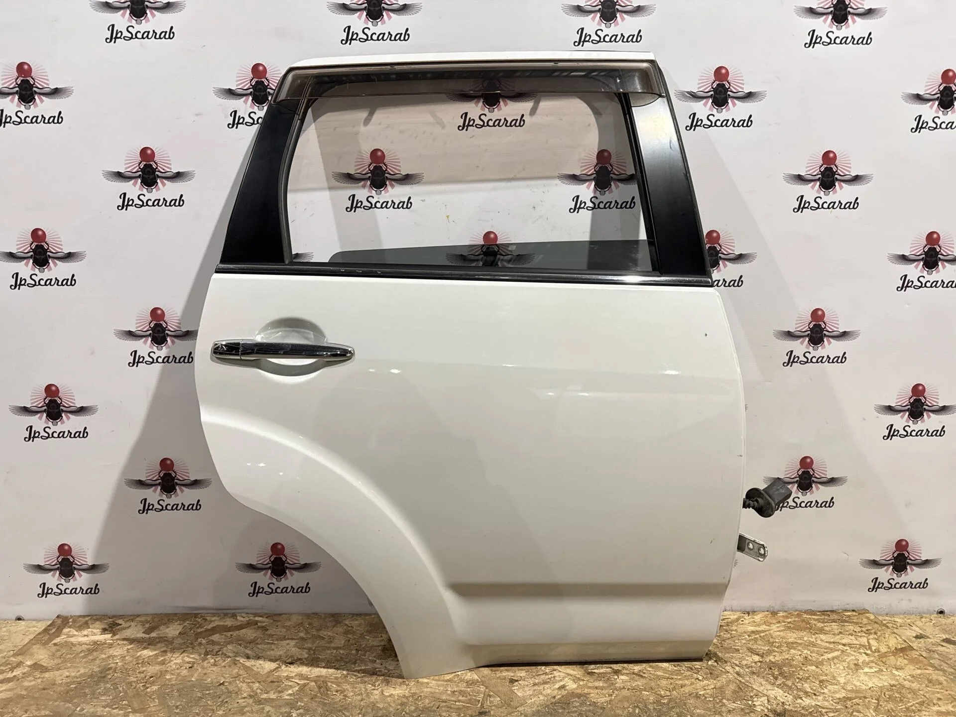 Дверь задняя правая Mitsubishi Outlander XL CW5W
