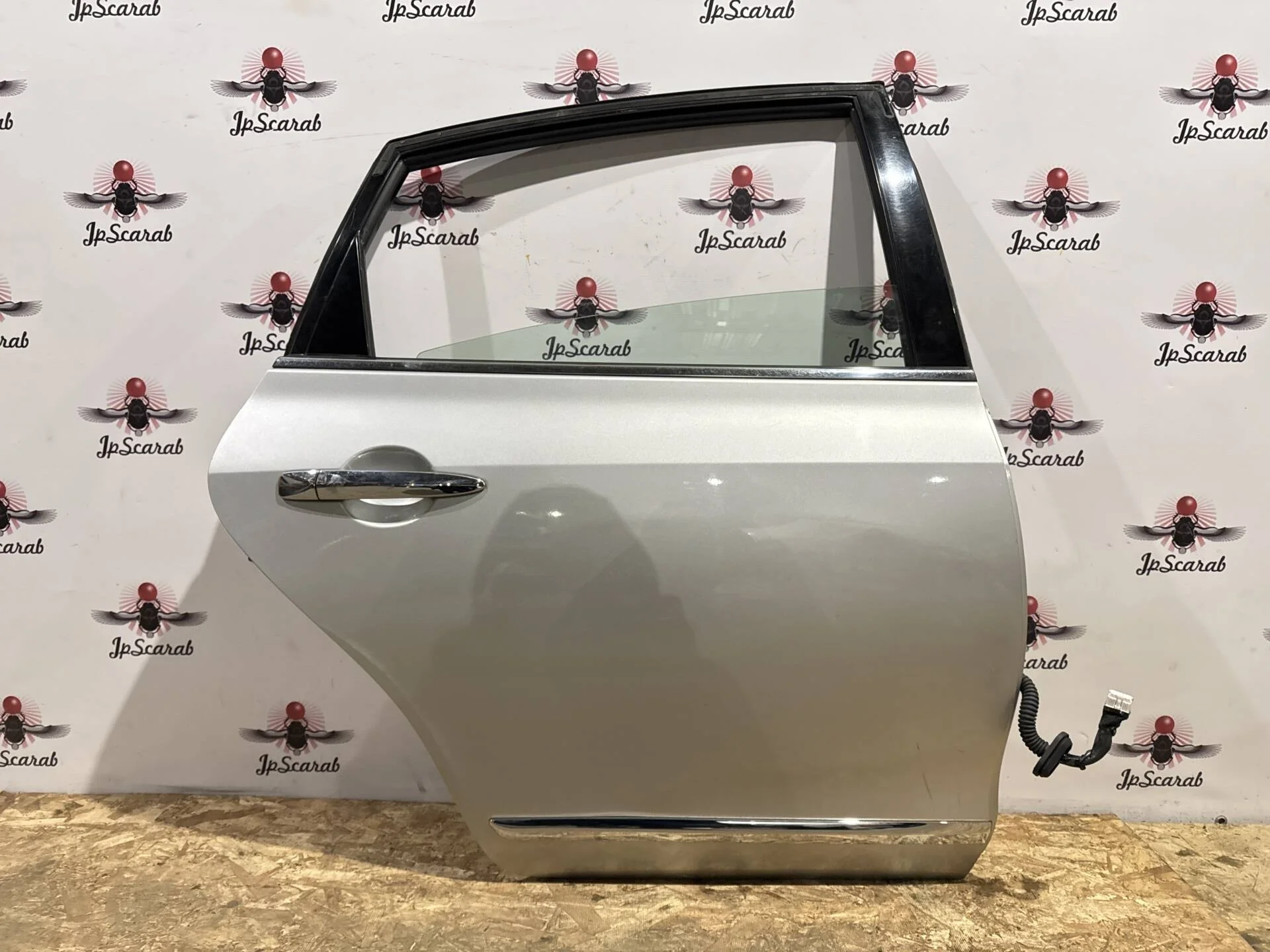 Дверь задняя правая Nissan Teana J32